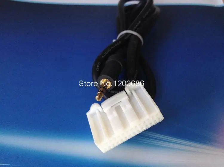 

AUX cable for The new 14 TOYOTA corolla host Akihabara