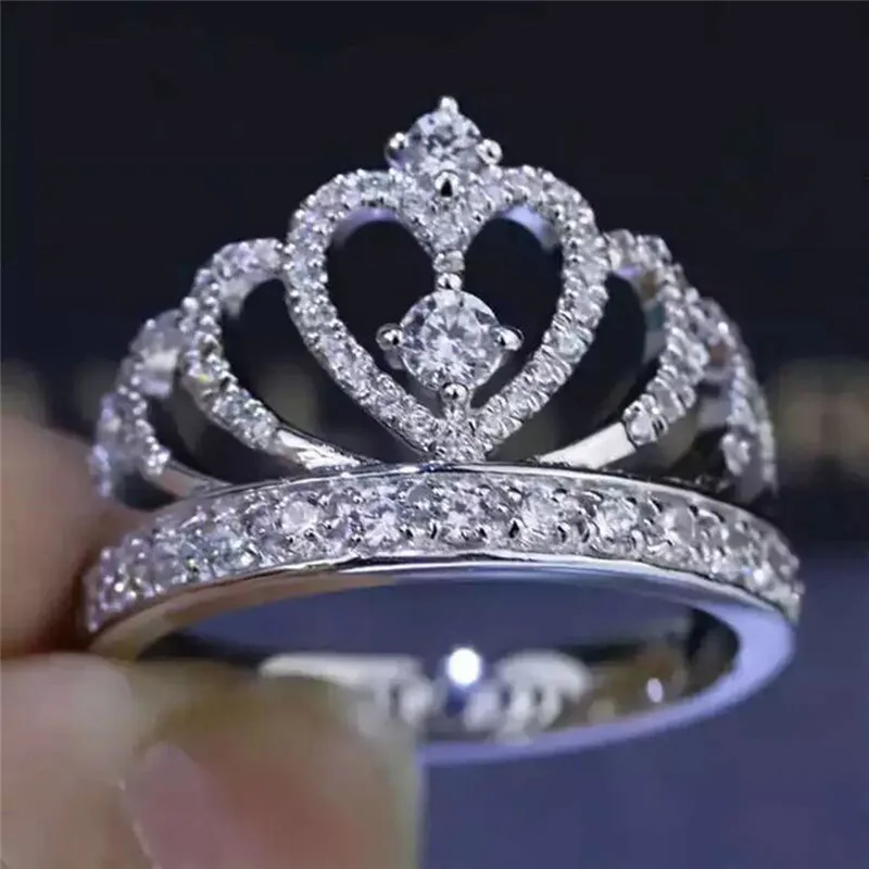 Женские кольца ROMAD Tiara из кубического циркония с полым сердечком и стразами