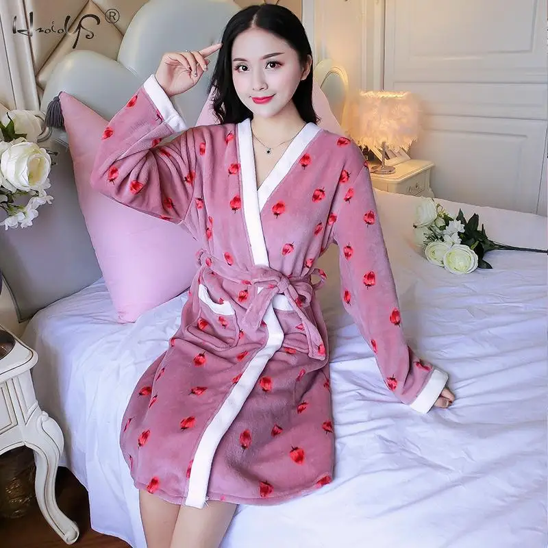 Flannel Bathrobes Women's Cartoon Lovely Thicken Warm Nightgowns Winter Bath robe Women Pajamas Bath Robe Sleepwear