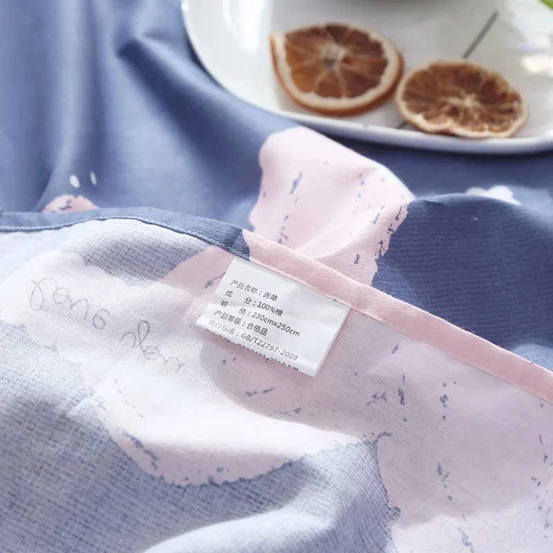 Комплект постельного белья из 3 предметов с розовым узором в виде сердечек