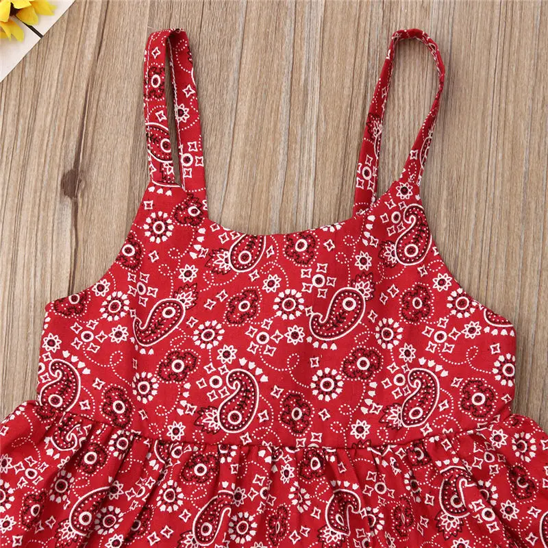 Комплект летней одежды для маленьких девочек топ на подтяжках с цветочным