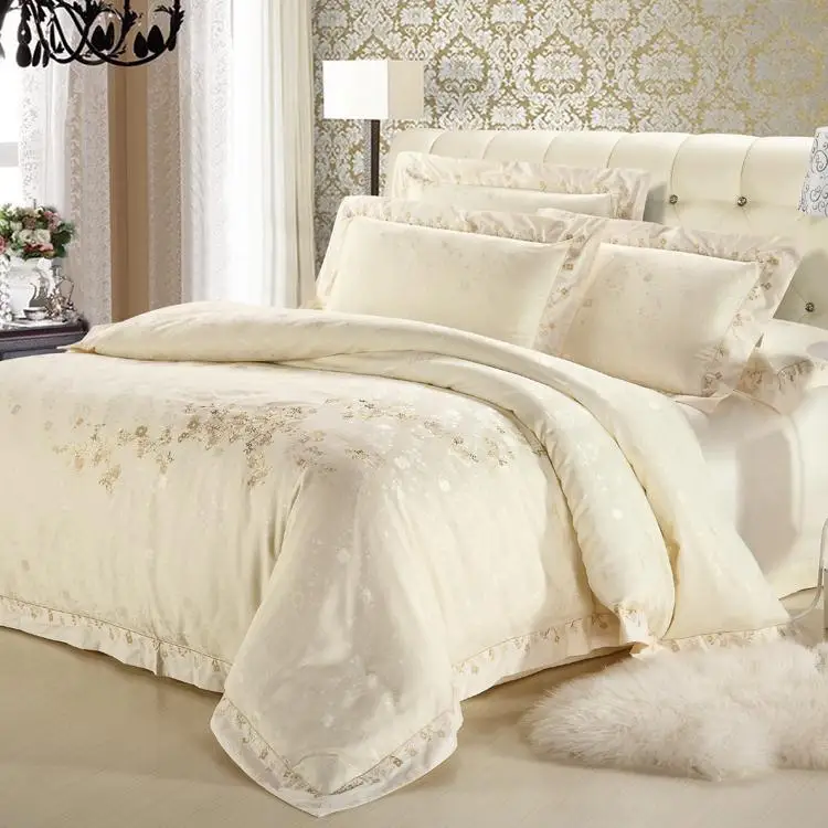 Роскошный жаккардовый атласный комплект постельного белья King size 4/6 шт бежевый
