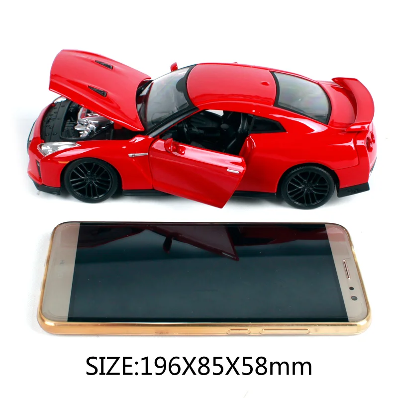 Bburago 1:24 2017 Nissan GTR красный белый автомобиль литья под давлением 196*85*58 мм