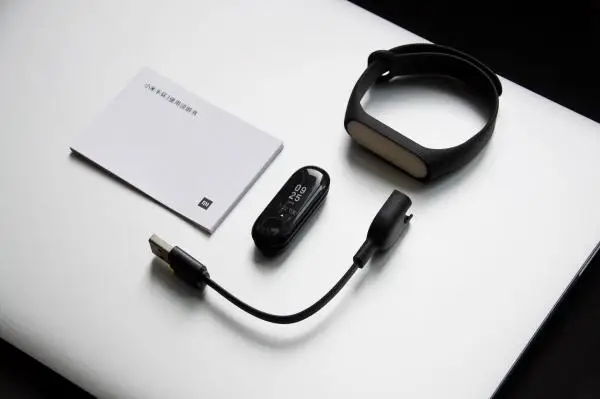Смарт браслет Xiaomi Mi Band3 0 78 &quotOLED сенсорный экран Отклонение вызова Пульс частота