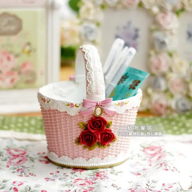 

Rustic Imitation Rattan Embossed Rose Coffee Table Flower Basket Desktop Storage Basket Pen Holder