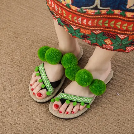 green Женские сандалии с помпонами; Boho Hemp Espadrilles; пляжные шлепанцы; Летние праздничные Вьетнамки; Размеры 35-44 - Цвет: green