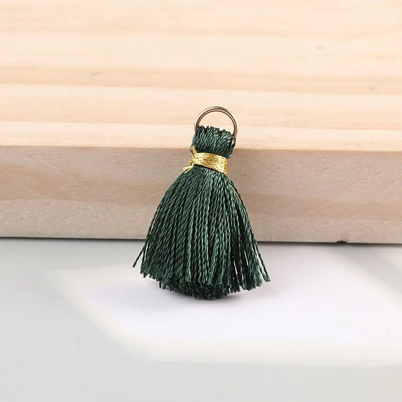 19 Army Green Ipsequins 10 шт./лот 2 см мини шелковистые кисточки красочные маленькие кисточки для ювелирных изделий diy boho браслет ожерелье изготовление поставки - Цвет: 19 Army Green