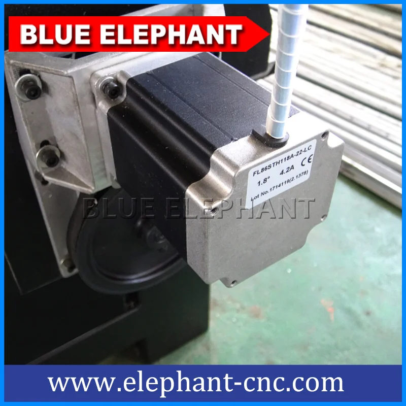 Дешевая цена 1224 фрезерный станок с ЧПУ фрезерная форма пенная древесина работает