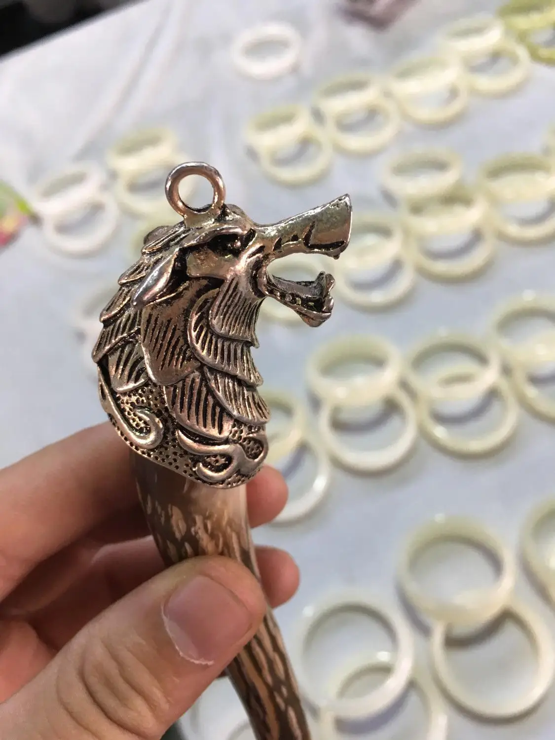 Бесплатная доставка китайский кабан зуб дикий Борг серебряный дракон защитный