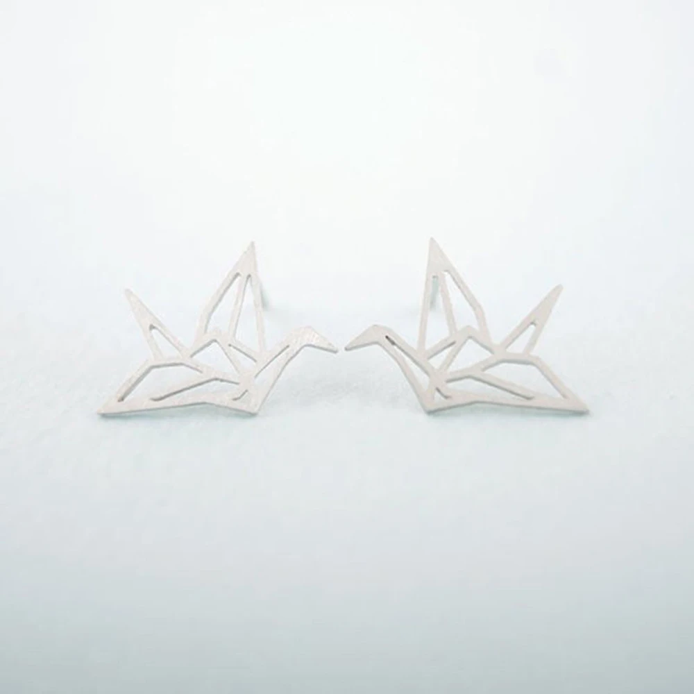 

1 Pair New Cute Origami Crane Stud Earrings Lovely Hollowed Ear Studs Chic Birds Earrings Korean Pendientes Women Fashion Jewelr