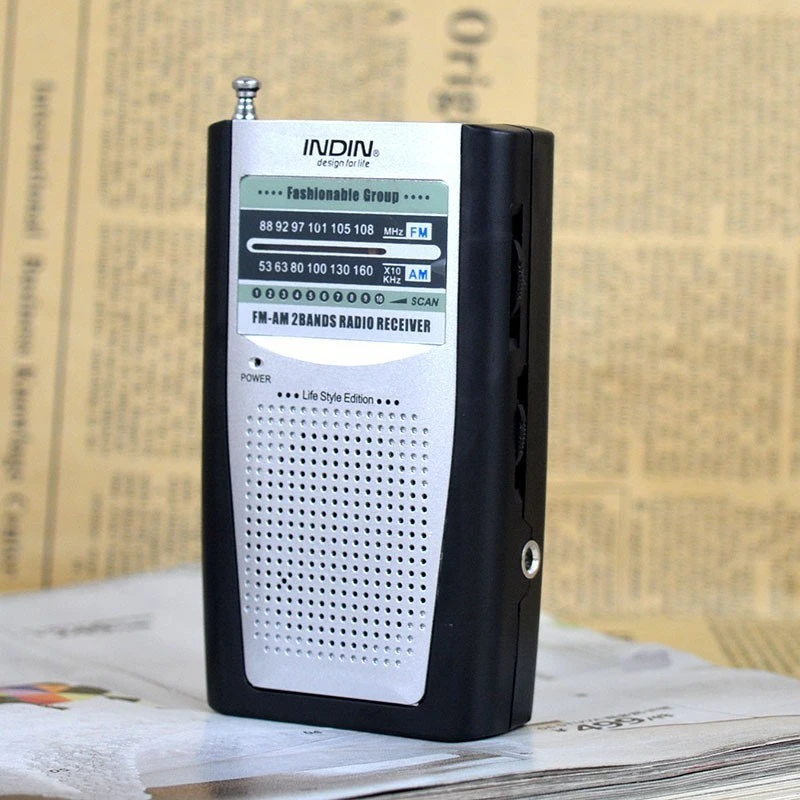 Совершенно новое портативное мини радио R20 с двухдиапазонным FM/AM карманное со