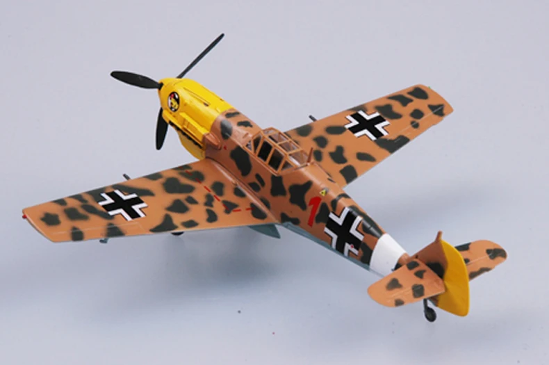 

Trumpet 1/72 BF-109E-JG27 2 team 37278