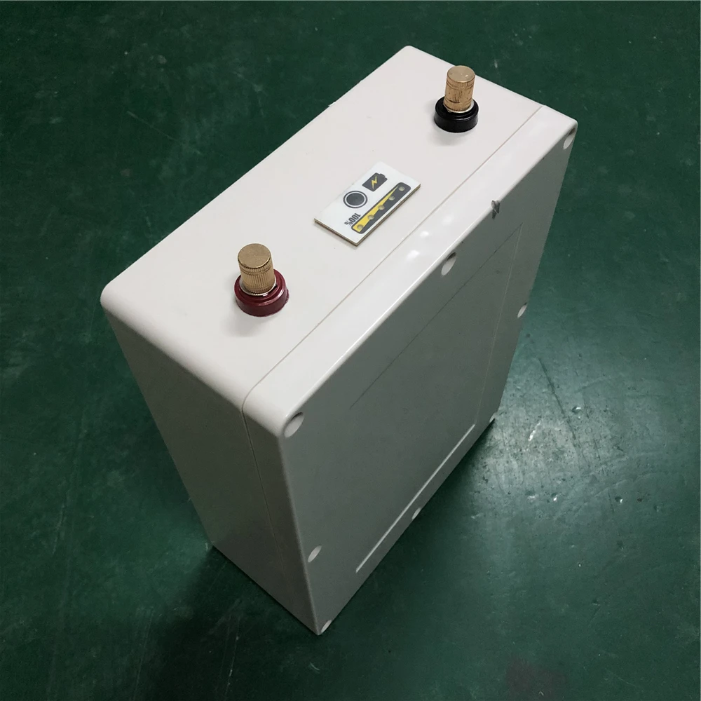 HXX литий-ионный аккумулятор 12V 100Ah Max Мощность 1260W призматическая ячейка индикатор линзы pcb 14 мм терминала Батарея для аккумулирования энергии на открытом воздухе
