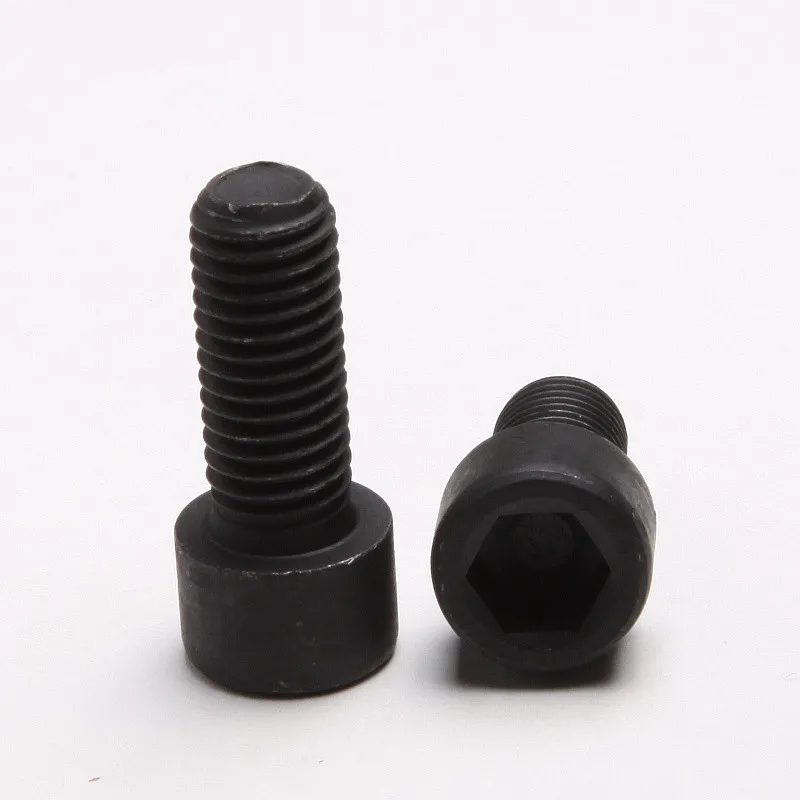 Винты с шестигранной головкой М6*65 2 шт.|bolt hexagon|head cap screwhead bolt |