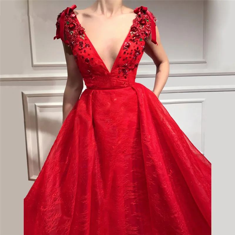 

Red Muslim V-neck Evening Dresses A-line Cap Sleeves Lace Crystals Islamic Dubai Saudi Arabic Long Formal Evening Gown