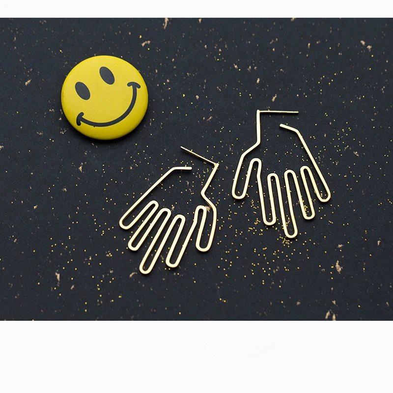 

Newe Design Personality Gold Color Hollow Human Hand Earrings For Women Girls Chic Statement Palm Ear 925 Sterling Silver Jewelr