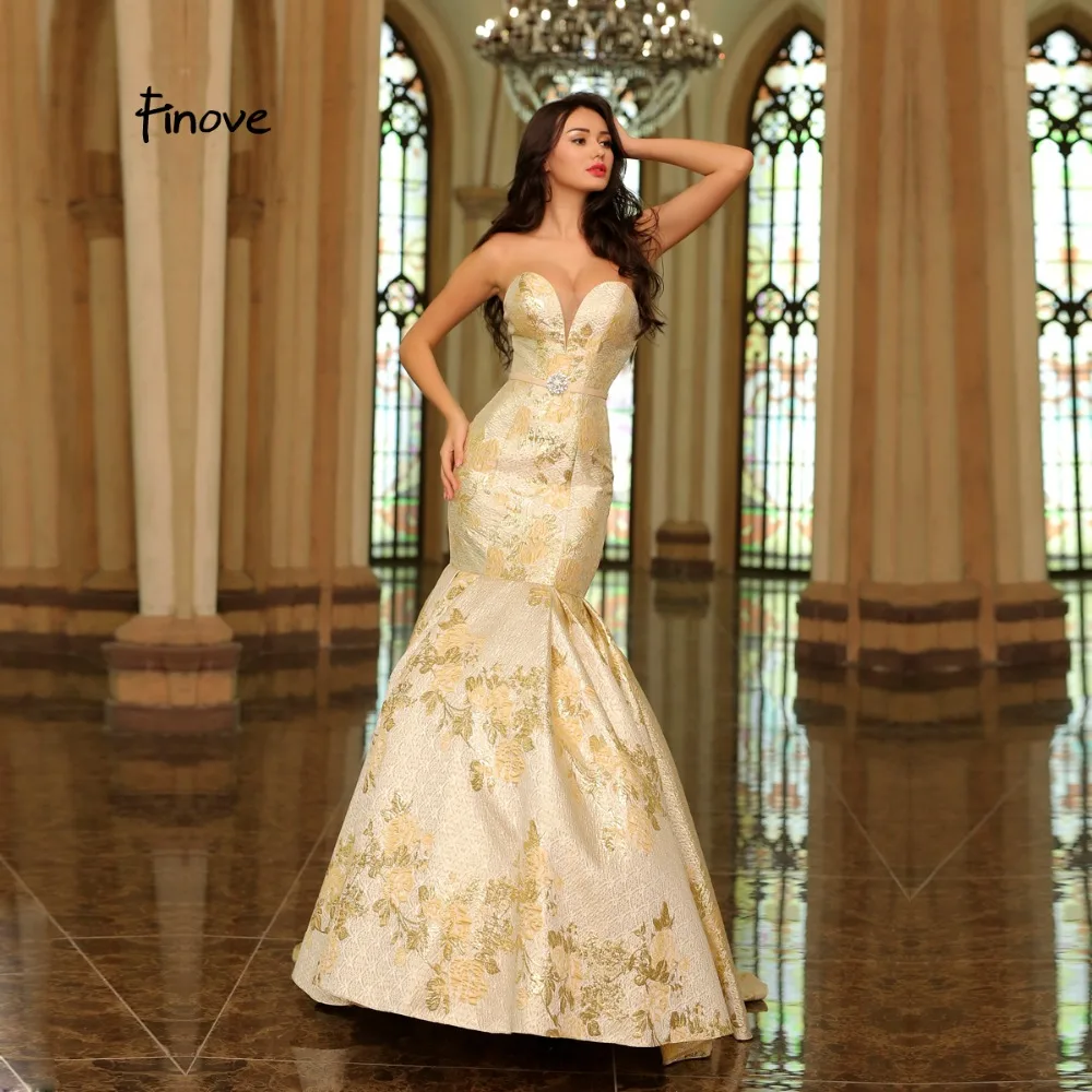 Женское длинное вечернее платье с юбкой годе цвета шампанского|Платья на