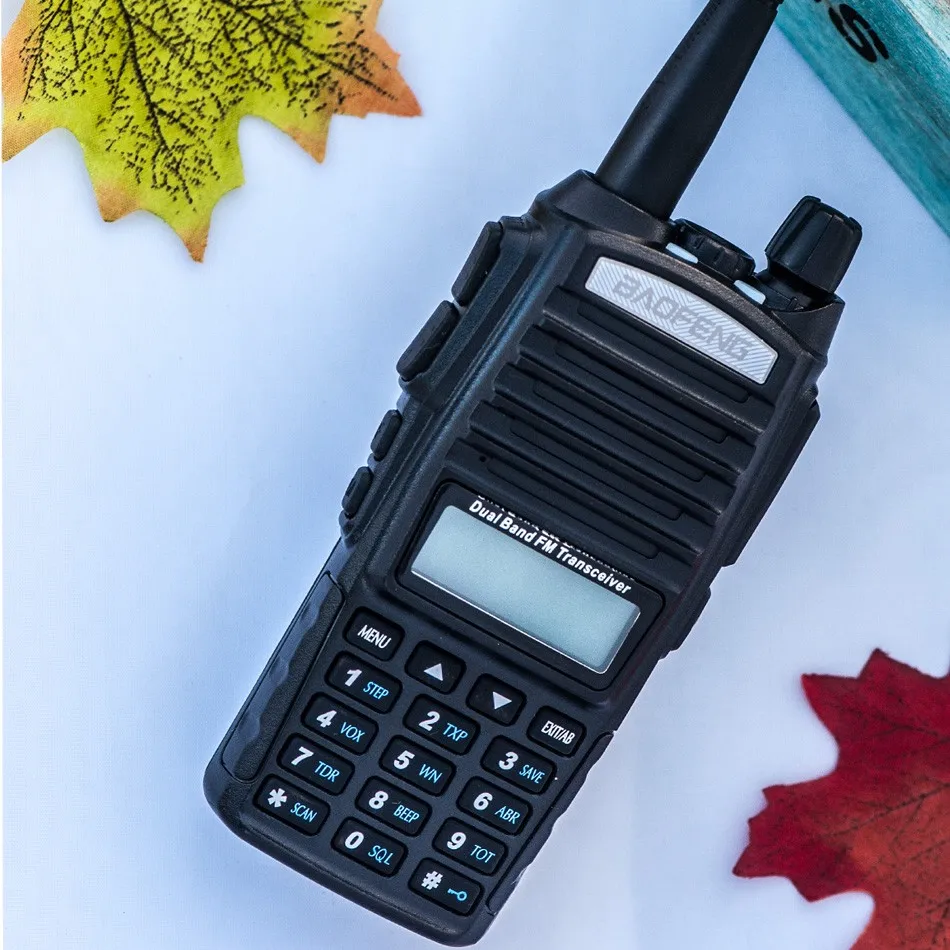 Baofeng walkie talkie BaoFeng UV-82 PTT Portable Ham CB Radio 136-174/400-520 MHz FM Two way Radio Transceiver walkie talkie