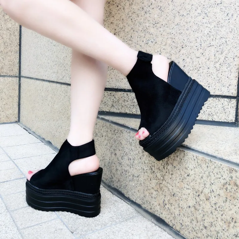 Женские босоножки на танкетке 13 см серебристые сандалии очень высоком каблуке