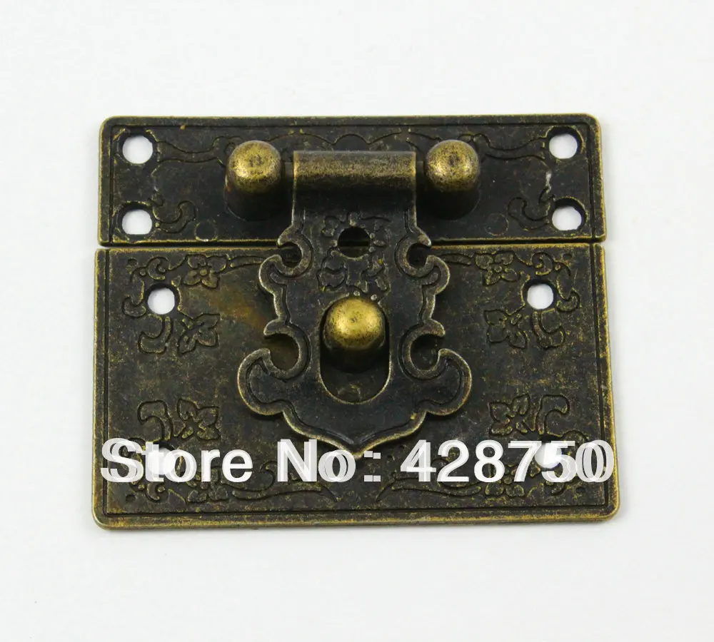 Античная латунная шкатулка для ювелирных изделий с защелкой и замком 55x47 мм с винтами