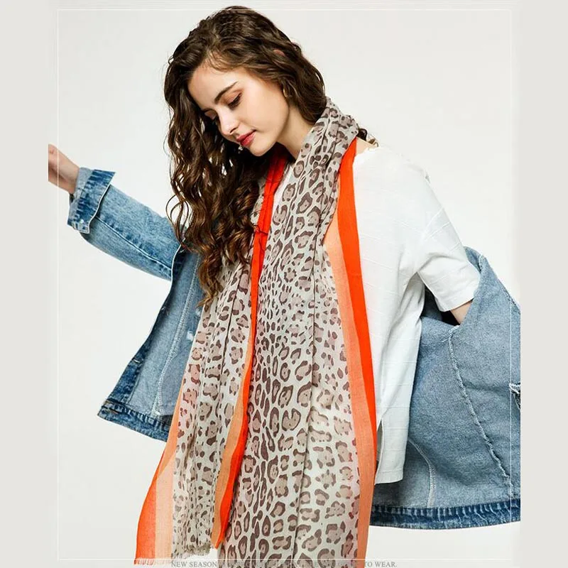 Luxury Brand Green Red Stripe Oblong Wrap Shawl Female Sexy Leopard Print Cotton Scarves Brown Colleye Neckchief Bandana YG785 |