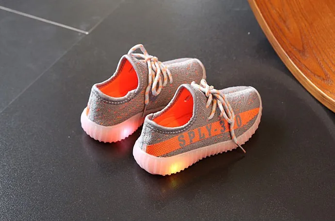 Kids Shoes With Light Мальчики Растет Кроссовки 2017 Весна Led Дышащий Спортивные Девушки
