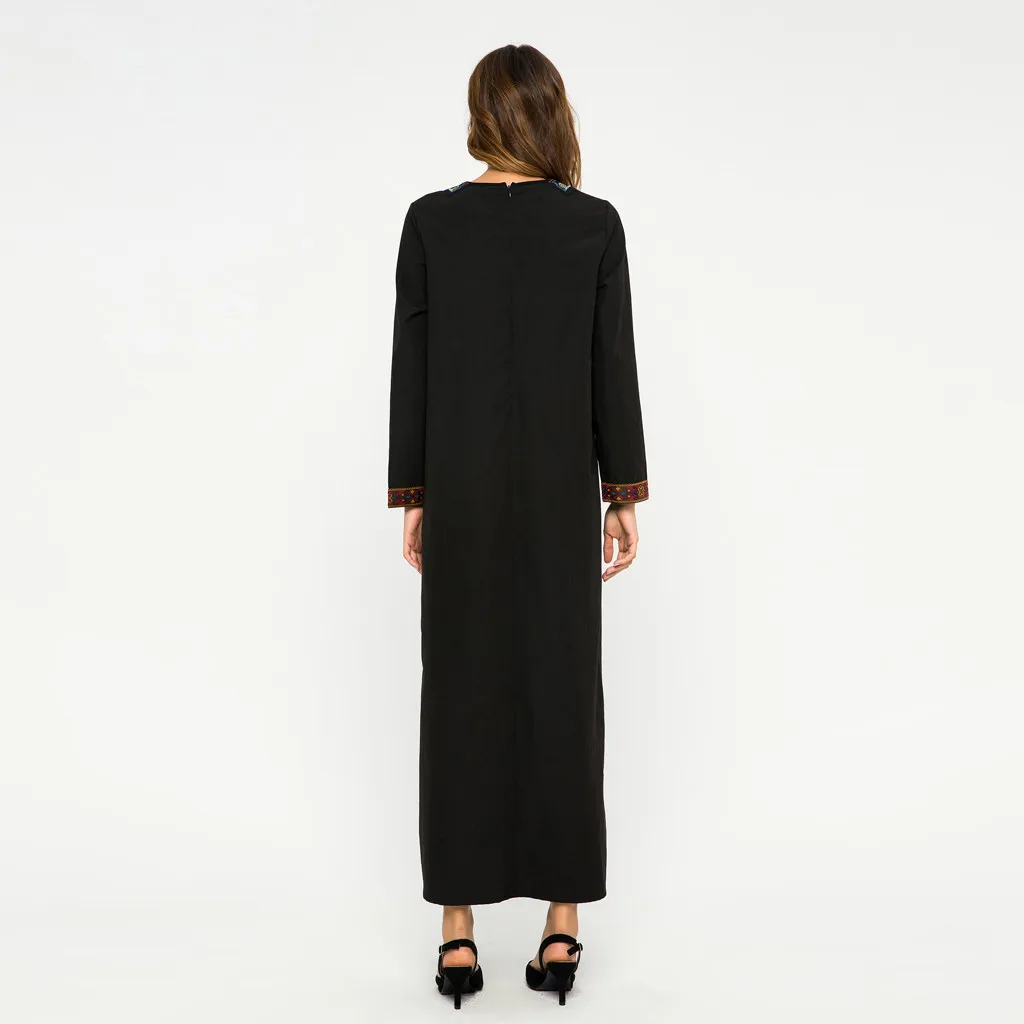 

2018 Abayas Muslim Dress Dubai abaya Fashion Women Long Sleeve O-neck Embroidered Tassel Muslim Robe Loose Long DressY57