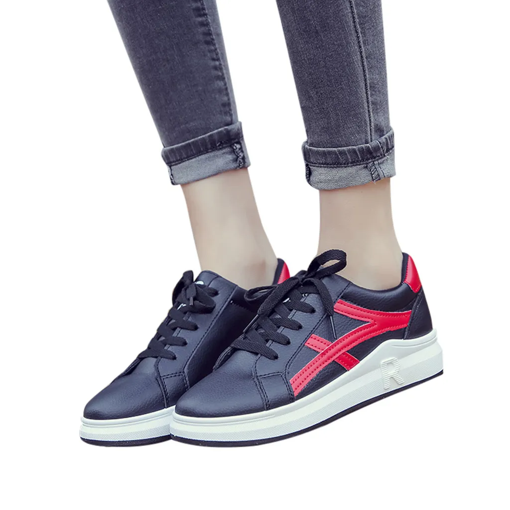 Женские кроссовки на плоской подошве повседневные однотонные лоферы шнуровке с