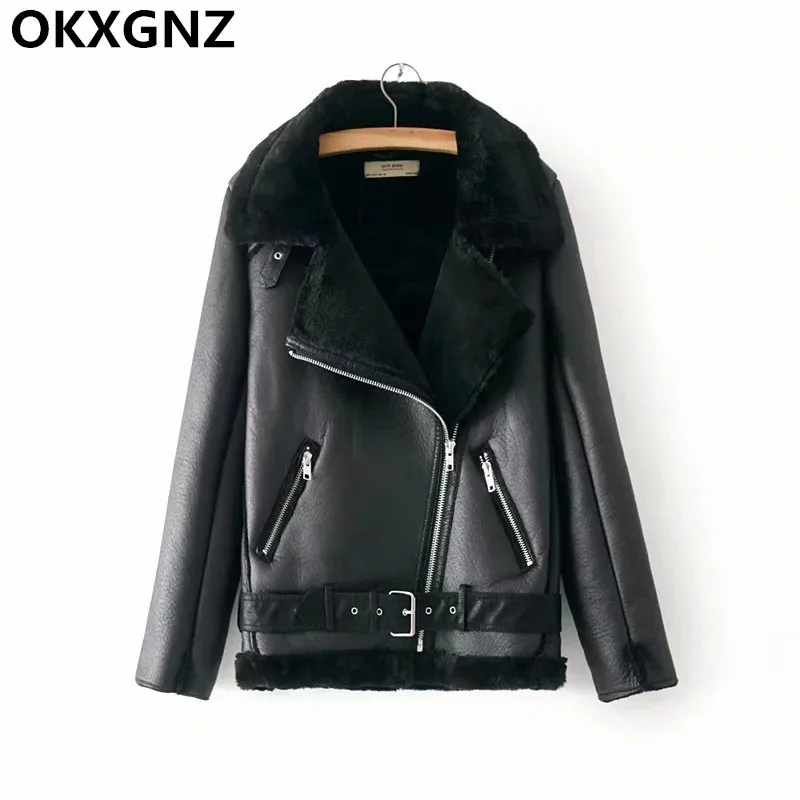 Куртка женская демисезонная из мягкой искусственной кожи M187 | Женская одежда