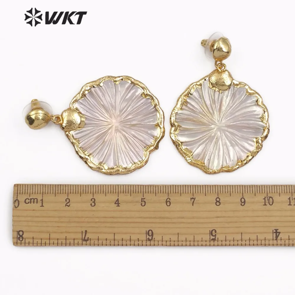 WKT WT-E482 Classic hot sale white shell earrings fresh natural style daisy flower shape lady cute earrings jewelry
WKT WT-E482 Classic hot sale white shell earrings fresh natural style daisy flower shape lady cute earrings jewelry