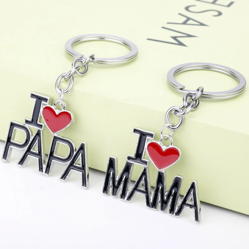 С надписью I LOVE PAPA или Love MaMa для мамы папы Для мужчин брелок в форме сердца с