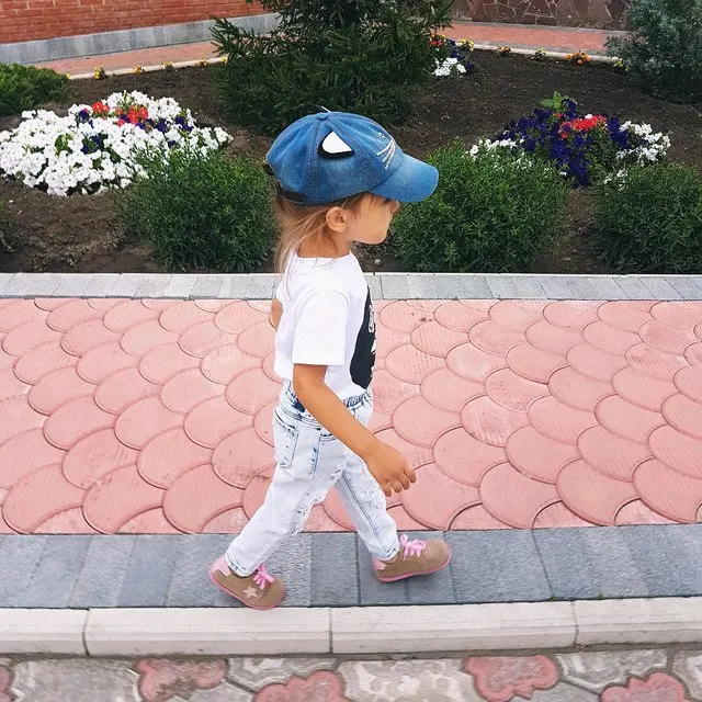 Tipsietoes/Новые дизайнерские модные туфли для девочек; 2 цвета; Детские кроссовки ручной работы из натуральной кожи