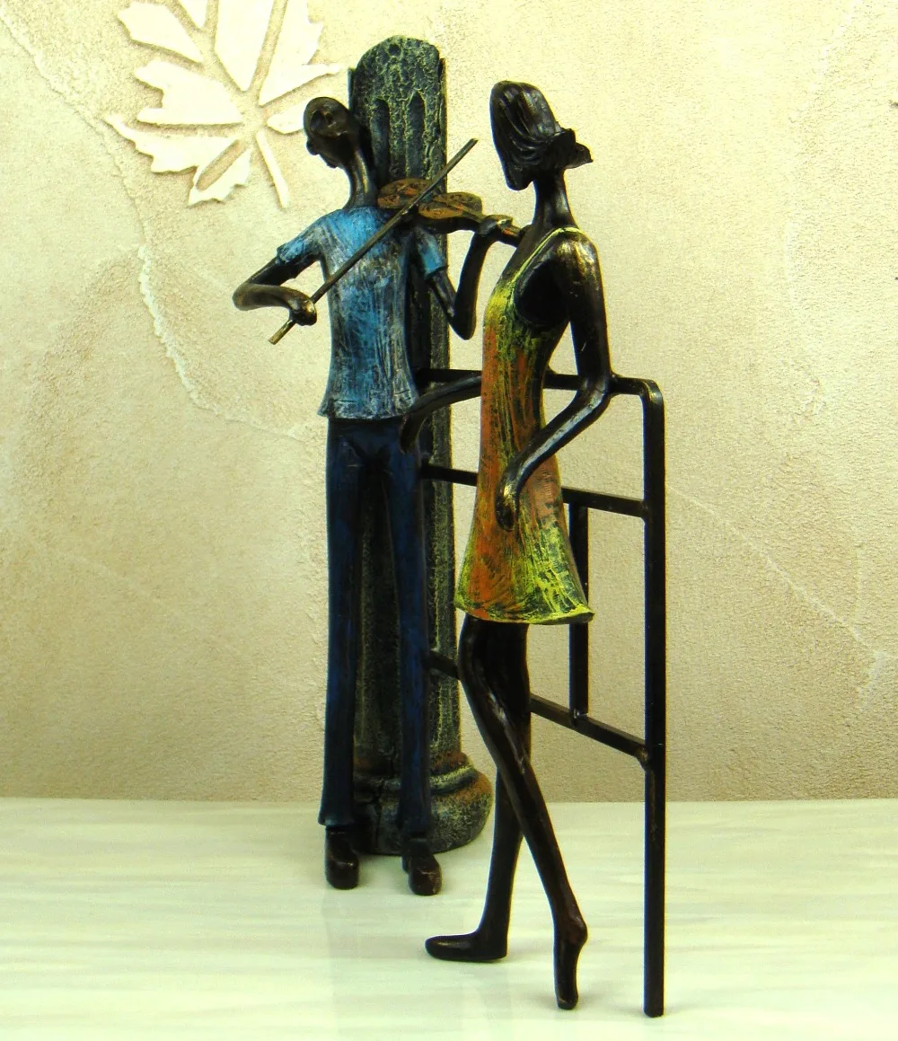 Ретро Кованое искусство предложение фигурка влюбленных абстрактная Смола