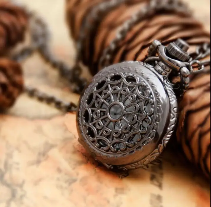 Small Size Black Leaf spider web sunflower Necklace For Xmas Gift pocket watch | Наручные часы
