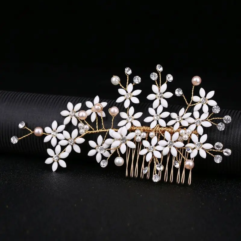 

Coroa Rushed Direct Selling Trendy 2019 Bride Headdress Flower Crystal Golden Hair Comb Wedding Accessories Barrette Tiara H019