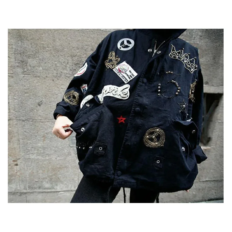 Женская джинсовая куртка с длинным рукавом летучая мышь заклепками | одежда
