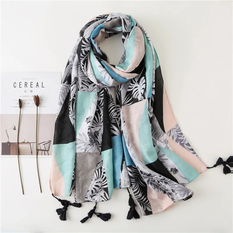 Spring Autumn Fashion Luxury Brand Floral Viscose Shawl Scarf New Design Warm Pashmina Hijabs and Wrap Bufanda Muslim Sjaal