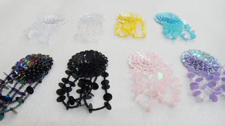 10.5cm Flower Tassel Sequin Patches Brooch Applique Vintage Embroidered Badge Fabric Patch Fashion Clothing Decoration Дом и сад