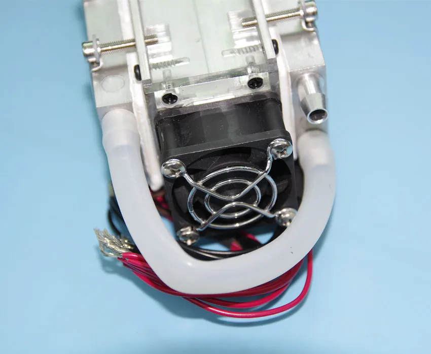 12V 240W 480W полупроводниковое охлаждение Процессор вспомогательный дизельный двигатель с водяным охлаждением воздушные кондиционерные вентиляторные пространство температура охлаждающей холодного воздуха Ветер