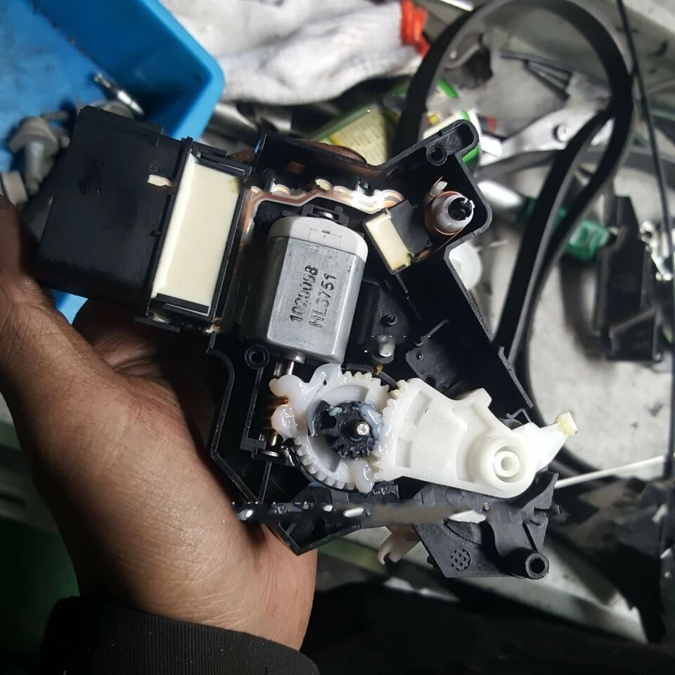 Бесплатная доставка! 2 шт./лот оригинал лучшее качество M3 Автомобильный Дверной