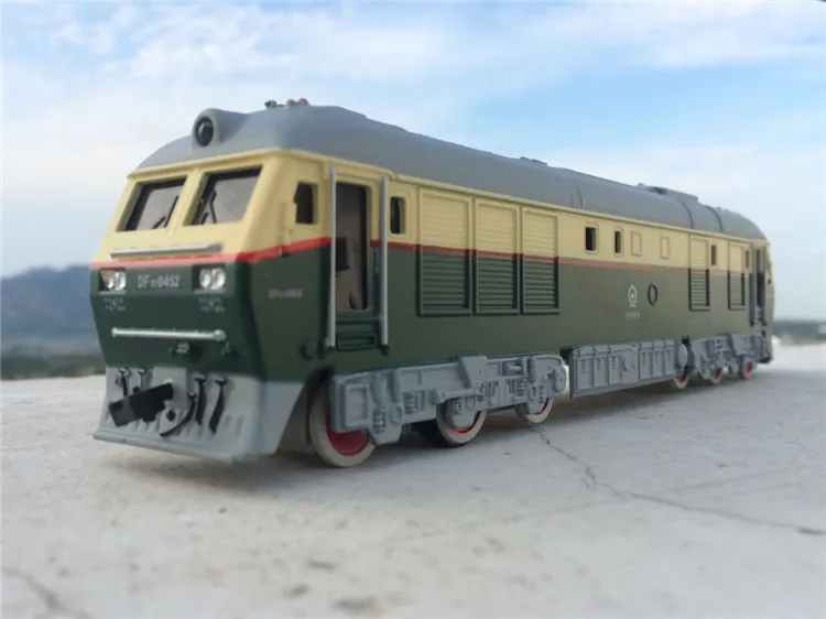 Высокая имитация поезда, 1: 87 масштаб сплава тяните назад Dongfeng двойной поезд, перевозки, трейлер, игрушечные машинки - Цвет: 7