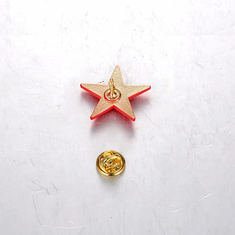 

cccp red star pin badge