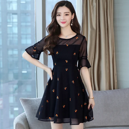 Женское платье с вышивкой в Корейском стиле Повседневное трапециевидной формы