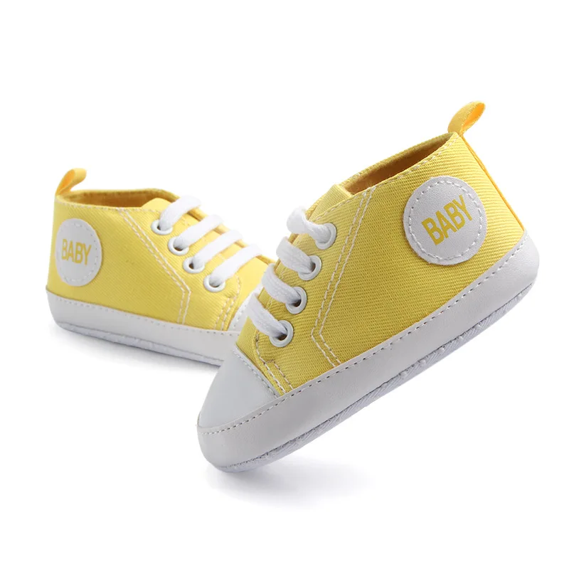 Model 16 Классическая Повседневная парусиновая обувь для малышей; спортивные кроссовки для новорожденных; Детские ботиночки; детские мокасины - Цвет: Model 16