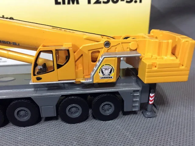 LTM 1250-5 1 Mobilkran von Tonkin масштаб 1:87 литая модель OVP Neu 31-0043 |