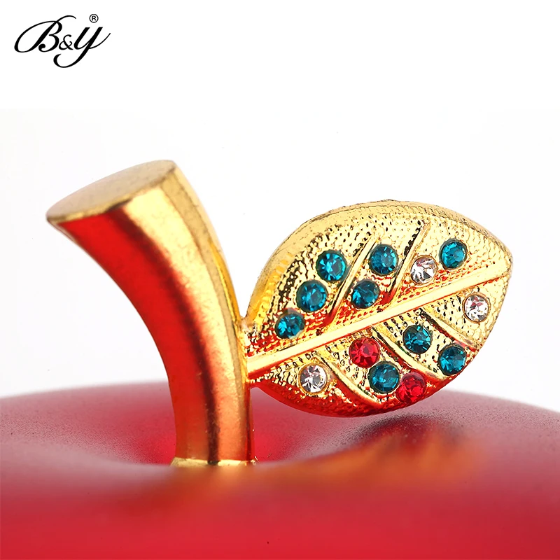 

1pc Smoking Accessories Apple Ashtrays color Grind arenaceous Aluminum Alloy Apple Ashtray with cover for friend Gift