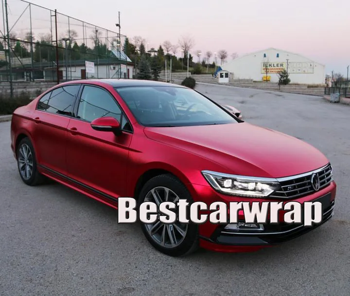 Атласная красная хромированная автомобильная пленка виниловая с воздушным