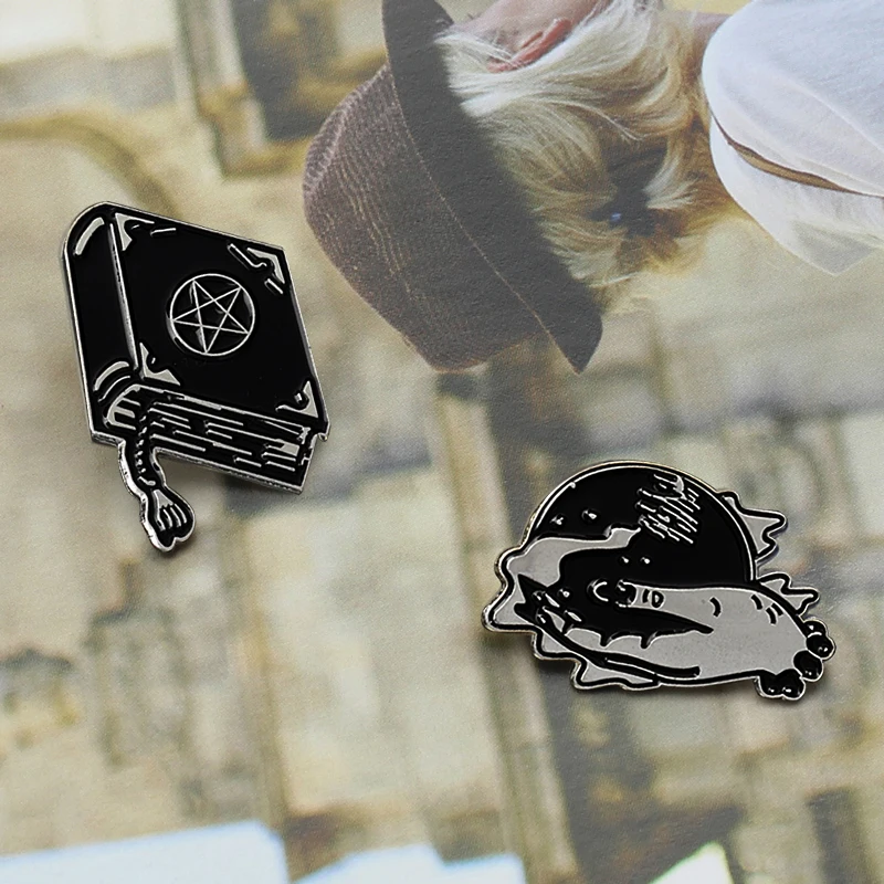 2 шт./компл. Волшебная книжка черная ведьма темные эмалированные броши с