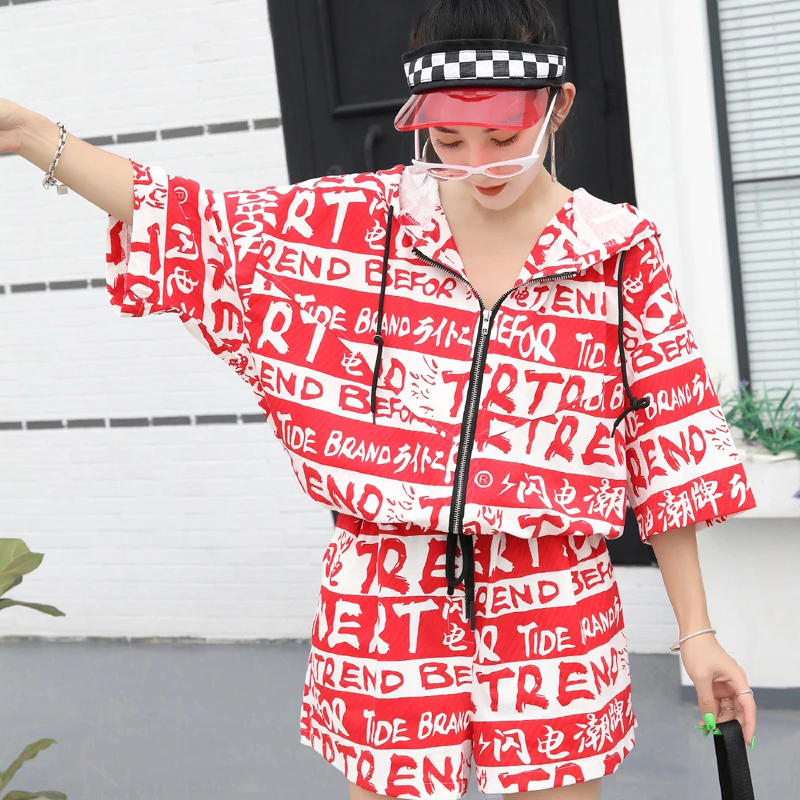Vefadisa Women Black Red Playsuits 2019 Summer Letter Print Character Hooded ZQY107A | Женская одежда