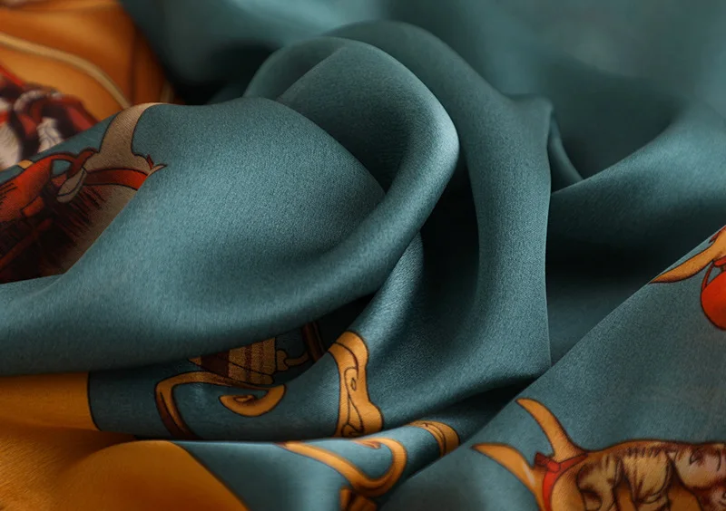 New Lady Silk Scarf Women Fashion Print Flower Scarf Beach Scarves Women Silk Shawls Retro Wraps and Scarves Hijabs